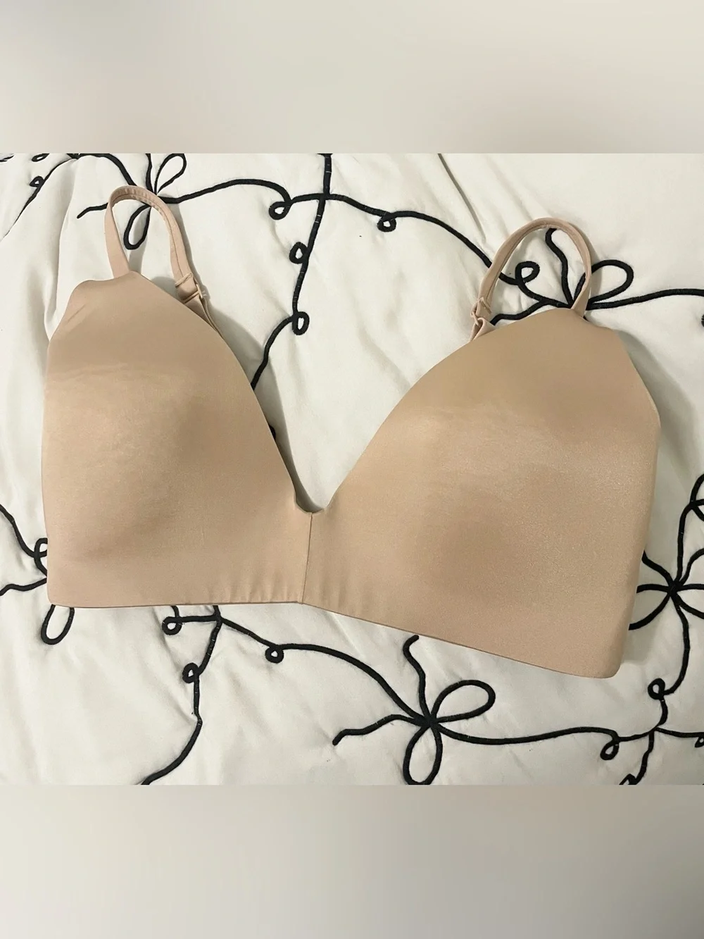 SKIMS Nude Seamless Lightly Padded Nursing Bra